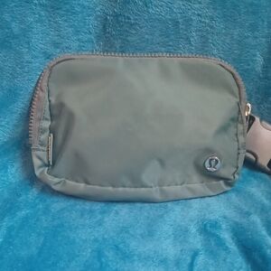 lululemon athletica Olive Belt Bag